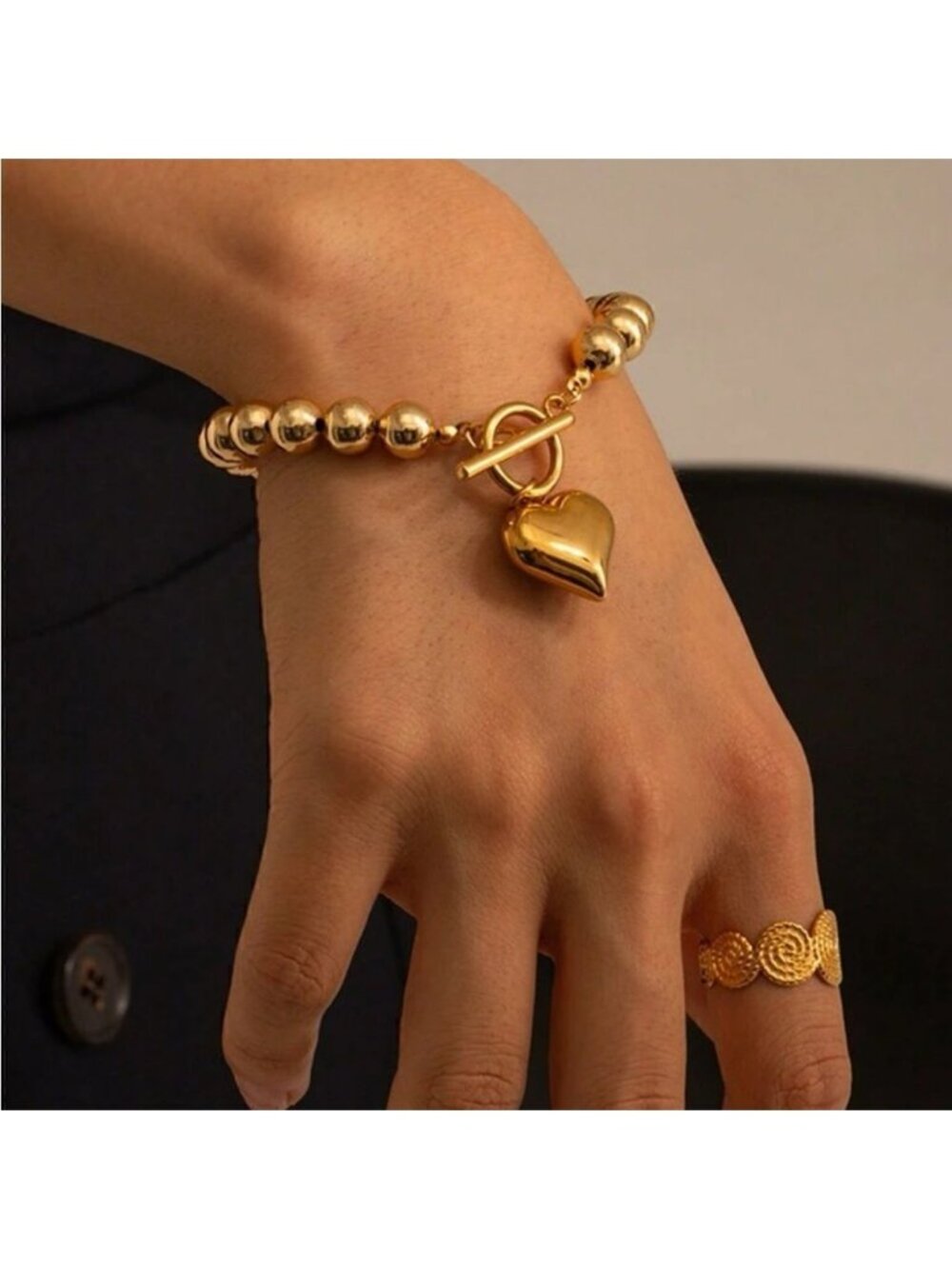 Gold heart  bracelet M323